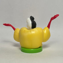 Cargar imagen en el visor de la galería, One Hundred and One Dalmatians - Cruella de Vil - Trading Figure - Choco Egg (102)

