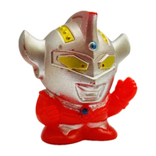 Cargar imagen en el visor de la galería, Ultraman Taro - Finger Puppet - SD Figure
