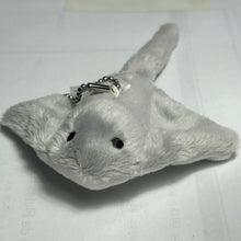 Cargar imagen en el visor de la galería, Stingray - Fluffy Stuffed Toy ~Sea Ceatures~

