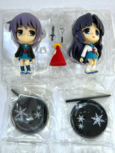 Cargar imagen en el visor de la galería, The Disappearance of Haruhi Suzumiya - Nagato Yuki &amp; Nagato Asakura - Ichiban Kuji Premium Suzumiya Haruhi no Kujibiki - Kyun-Chara - Shoushitsu ver. (Set of 2)
