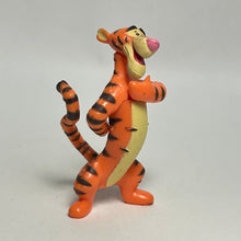 Cargar imagen en el visor de la galería, Winnie the Pooh - Tigger - Trading Figure - Choco Egg (003)
