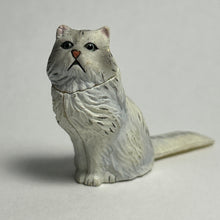 Cargar imagen en el visor de la galería, Persian cat - Trading Figure - Miniature - 044 P23-A
