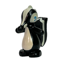 Cargar imagen en el visor de la galería, Bambi - Flower - Mini Figure
