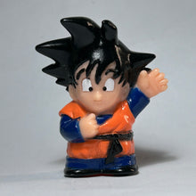 Cargar imagen en el visor de la galería, Dragon Ball Z - SD Son Goku - Finger Puppet (Bandai)
