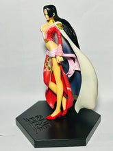 Load image into Gallery viewer, One Piece - Boa Hancock - OP DX Ouka Shichibukai Figure (vol.4)

