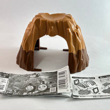 Load image into Gallery viewer, Thomas &amp; Friends Go! Go! Worldwide Adventure - 15. Iwayama Rocky Mountain Tunnel
