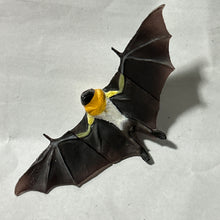 Load image into Gallery viewer, Daito flying fox - Trading Figure - Miniature - 137
