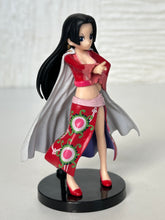 Load image into Gallery viewer, One Piece - Boa Hancock - Figure
