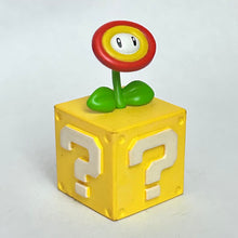 Cargar imagen en el visor de la galería, Super Mario Brothers - Fire Flower + Hatena Block - Trading Figure - Choco Egg
