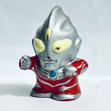 Cargar imagen en el visor de la galería, Ultraman Tiga (Power Type) - Finger Puppet - SD Figure
