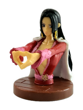 Cargar imagen en el visor de la galería, One Piece - Boa Hancock - Trading Figure - Choco Egg
