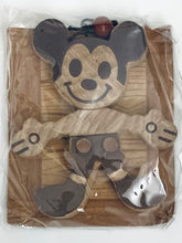 Cargar imagen en el visor de la galería, Disney Characters - Mickey Mouse - Wooden Mascot Strap
