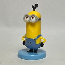 Cargar imagen en el visor de la galería, Minions - Kevin - Trading Figure - Choco Egg (01)
