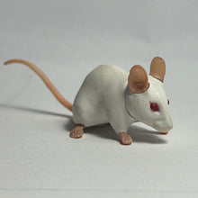 Cargar imagen en el visor de la galería, Mouse - Trading Figure - Miniature - 83 P39A
