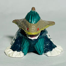 Load image into Gallery viewer, Ultraman Tiga - Sculla - Mini Figure
