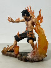 Cargar imagen en el visor de la galería, One Piece - Portgas D. Ace - DXF Figure - Brotherhood II
