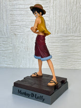 Load image into Gallery viewer, One Piece - Monkey D. Luffy - Figure - IKC
