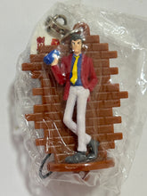 Cargar imagen en el visor de la galería, Georgia Lupin the Third vs. Detective Conan Connectable Figure Collection (Set of 9)
