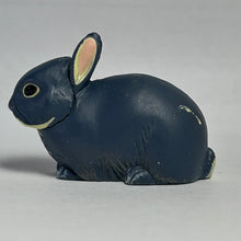 Cargar imagen en el visor de la galería, Netherland Dwarf rabbit - Trading Figure - Miniature - 022 P11-B
