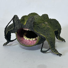 Load image into Gallery viewer, Monster Hunter - Yamatsukami - Figure - Chouzokei Damashii
