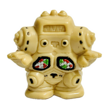 Cargar imagen en el visor de la galería, Ultraseven - King Joe - Finger Puppet Figure
