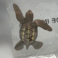 Cargar imagen en el visor de la galería, Baby Haxville Sea Turtle - Figure - Miniature
