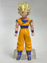 Cargar imagen en el visor de la galería, Dragon Ball Z - Son Goku SSJ2 - Trading Figure - HG
