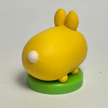 Cargar imagen en el visor de la galería, Disney Tsum Tsum - Miss Bunny - Trading Figure - Choco Egg (11)
