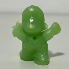 Cargar imagen en el visor de la galería, Super Mario Bros. - Super Mario with Power Star - Eraser / Keshigomu - Green ver.
