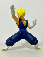 Cargar imagen en el visor de la galería, Dragon Ball Z - Vegito SSJ - Sofubi Vinyl DX
