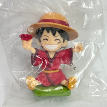 Load image into Gallery viewer, One Piece - Monkey D. Luffy - Desktop Figure
