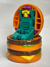 Cargar imagen en el visor de la galería, 1987 Big Mac Transformation Robot - Happy Set
