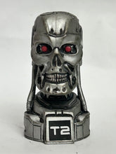 Load image into Gallery viewer, Terminator 2: JUDGMENT DAY - T-800 Endoskeleton Head - Mini Figure - Matte ver. (Secret)
