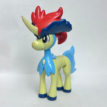 Cargar imagen en el visor de la galería, Pokémon BW - Keldeo - Pose Figure
