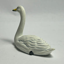 Cargar imagen en el visor de la galería, Whooper swan - Trading Figure - Miniature - 055C

