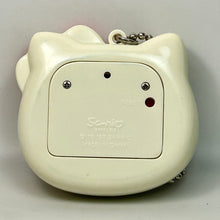 Cargar imagen en el visor de la galería, Hello Kitty 2 Cat Love Game Pocket Love (White) - Virtual Pet
