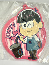 Load image into Gallery viewer, Osomatsu-san - Matsuno Todomatsu - Rubber Coaster Strap - Sextuplet to Work
