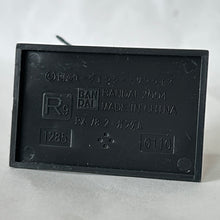 Cargar imagen en el visor de la galería, Mobile Suit Gundam - RX-78-2 Gundam - Trading Figure (R9)
