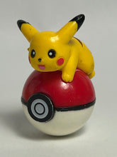 Cargar imagen en el visor de la galería, Pokémon - Pikachu - Roly-Poly Figure
