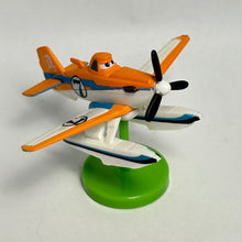 Cargar imagen en el visor de la galería, Planes: Fire &amp; Rescue - Dusty Crophopper - Trading Figure - Choco Egg (40)
