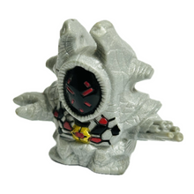 Cargar imagen en el visor de la galería, Ultraman Tiga &amp; Ultraman Dyna: Warriors of the Star of Light - Deathfacer - Finger Puppet - Kaiju - Monster - SD Figure
