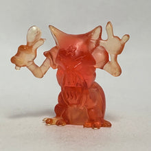 Load image into Gallery viewer, Pokémon - Yungerer / Kadabra - Eraser Figure - Clear Red
