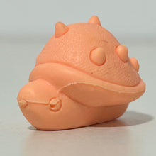 Cargar imagen en el visor de la galería, Super Mario Bros. - Togezou / Spiney - Eraser / Keshigomu - Meat ver.
