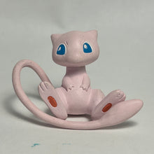 Load image into Gallery viewer, Pokémon - Mew - Trading Figure - Capsule Act
