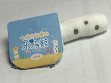 Load image into Gallery viewer, Garden Eel - Round-Eyed Aquarium Petite Mascot BC
