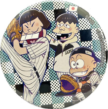 Cargar imagen en el visor de la galería, Osomatsu-san - Iyami, Chibita &amp; Hatabo - Samurai Japan Collaboration Trading Can Badge
