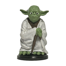 Cargar imagen en el visor de la galería, Star Wars - Yoda - Trading Figure - Choco Egg (6)
