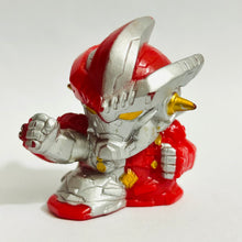 Cargar imagen en el visor de la galería, Ultraman Zero Gaiden: Killer the Beatstar - Jean-Nine - Finger Puppet - SD Figure
