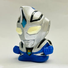 Cargar imagen en el visor de la galería, Ultraman Gaia - Ultraman Agul - Finger Puppet - SD Figure
