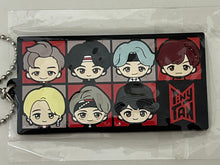 Cargar imagen en el visor de la galería, TinyTan - Band - Name Rubber Charm - Puny Beans - BTS
